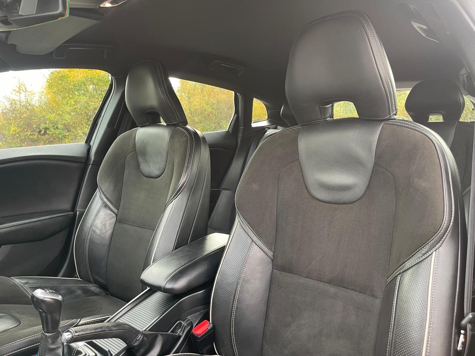 Volvo V40 - Image 45