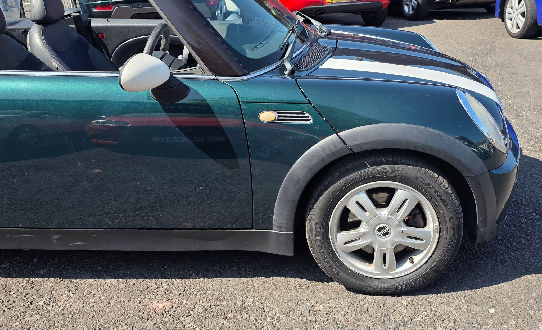 MINI Convertible - Image 9