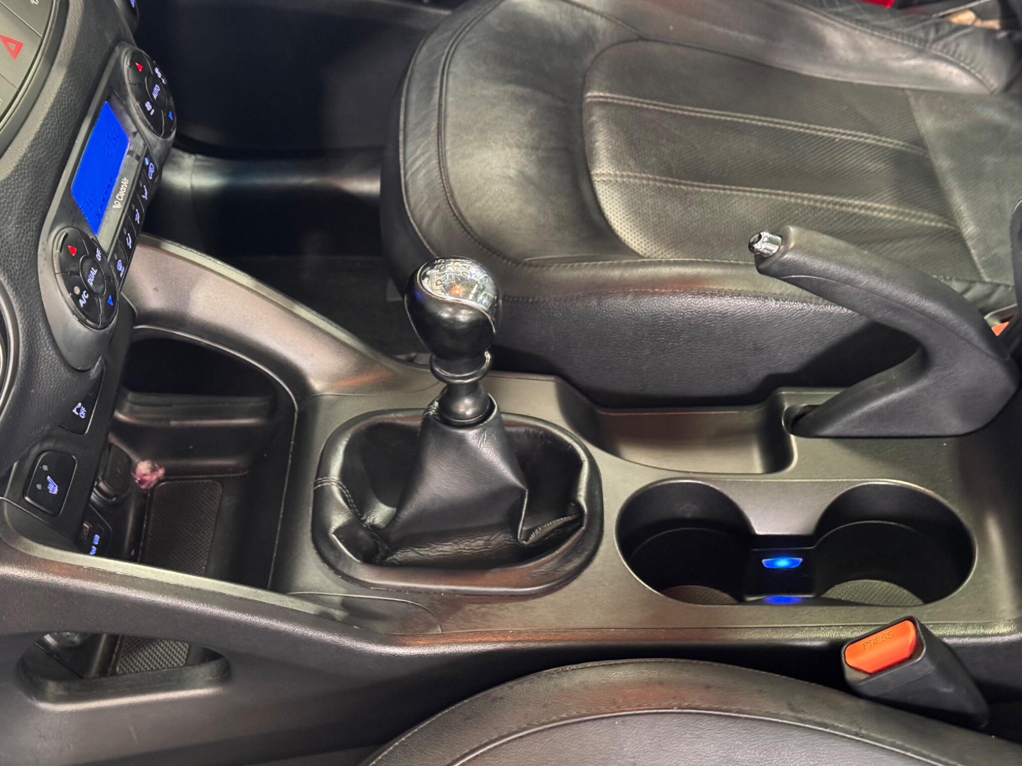 Hyundai ix35 - Image 36