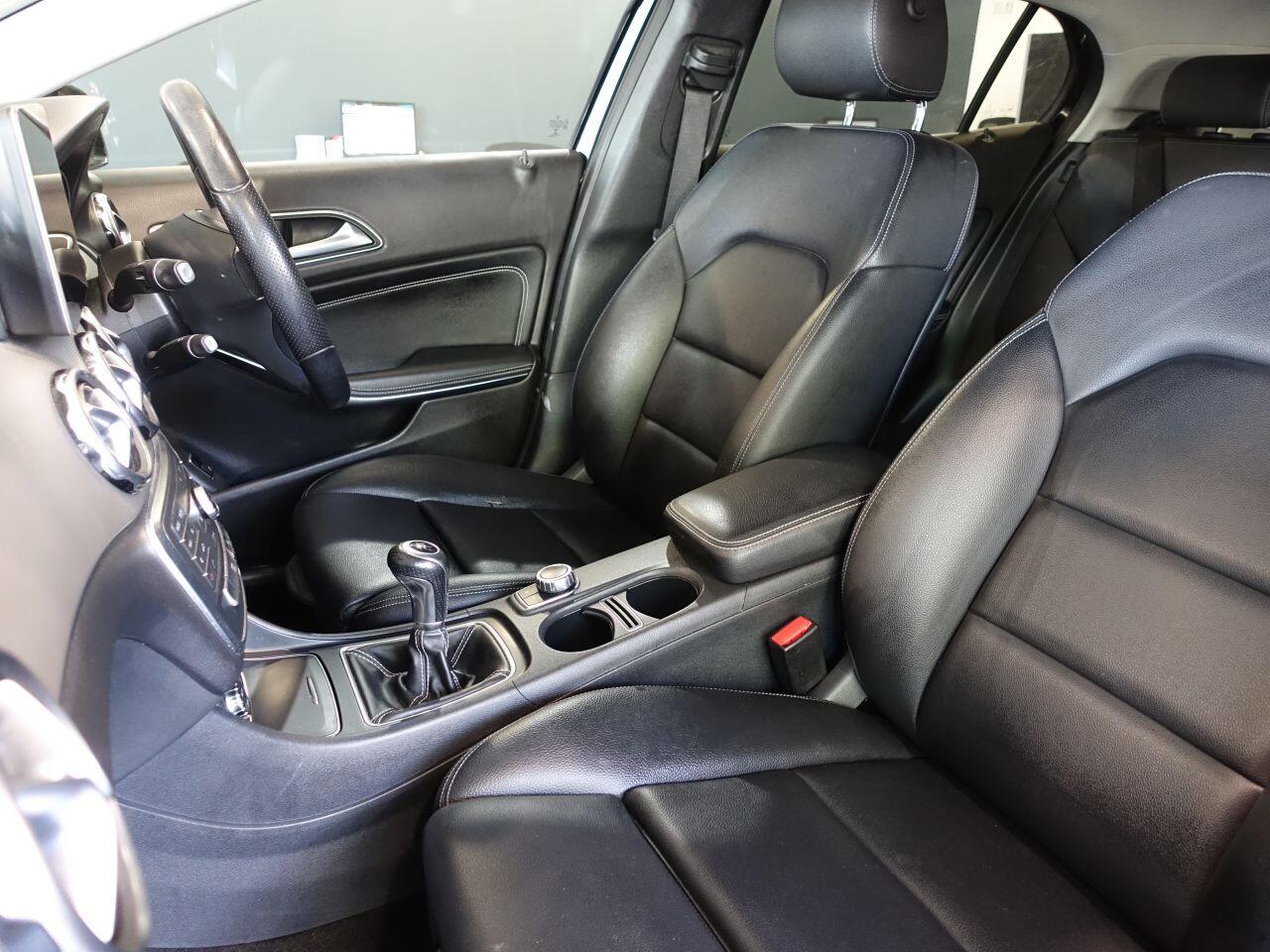 Mercedes-benz GLA - Image 12