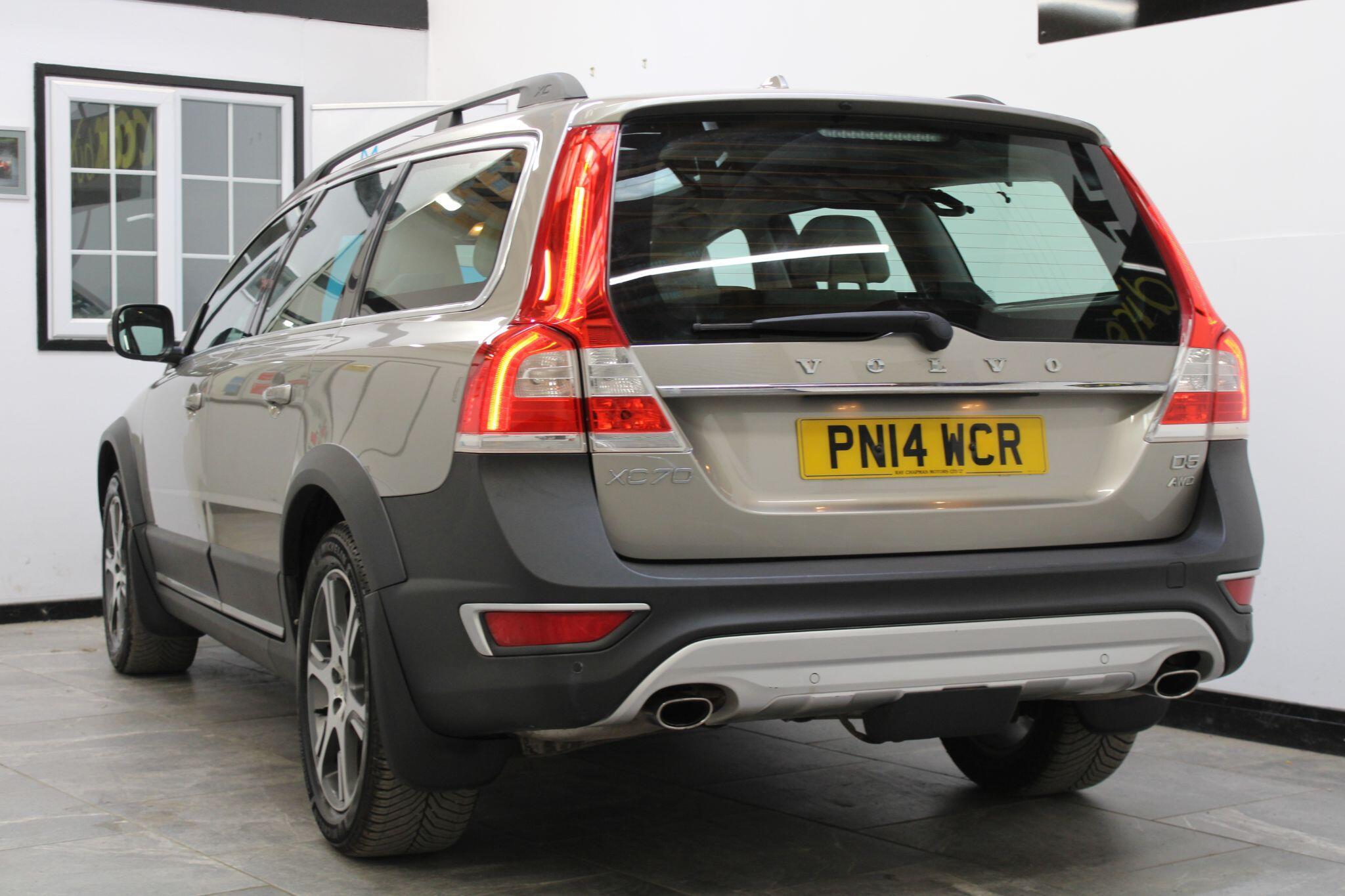 Volvo XC70 - Image 18