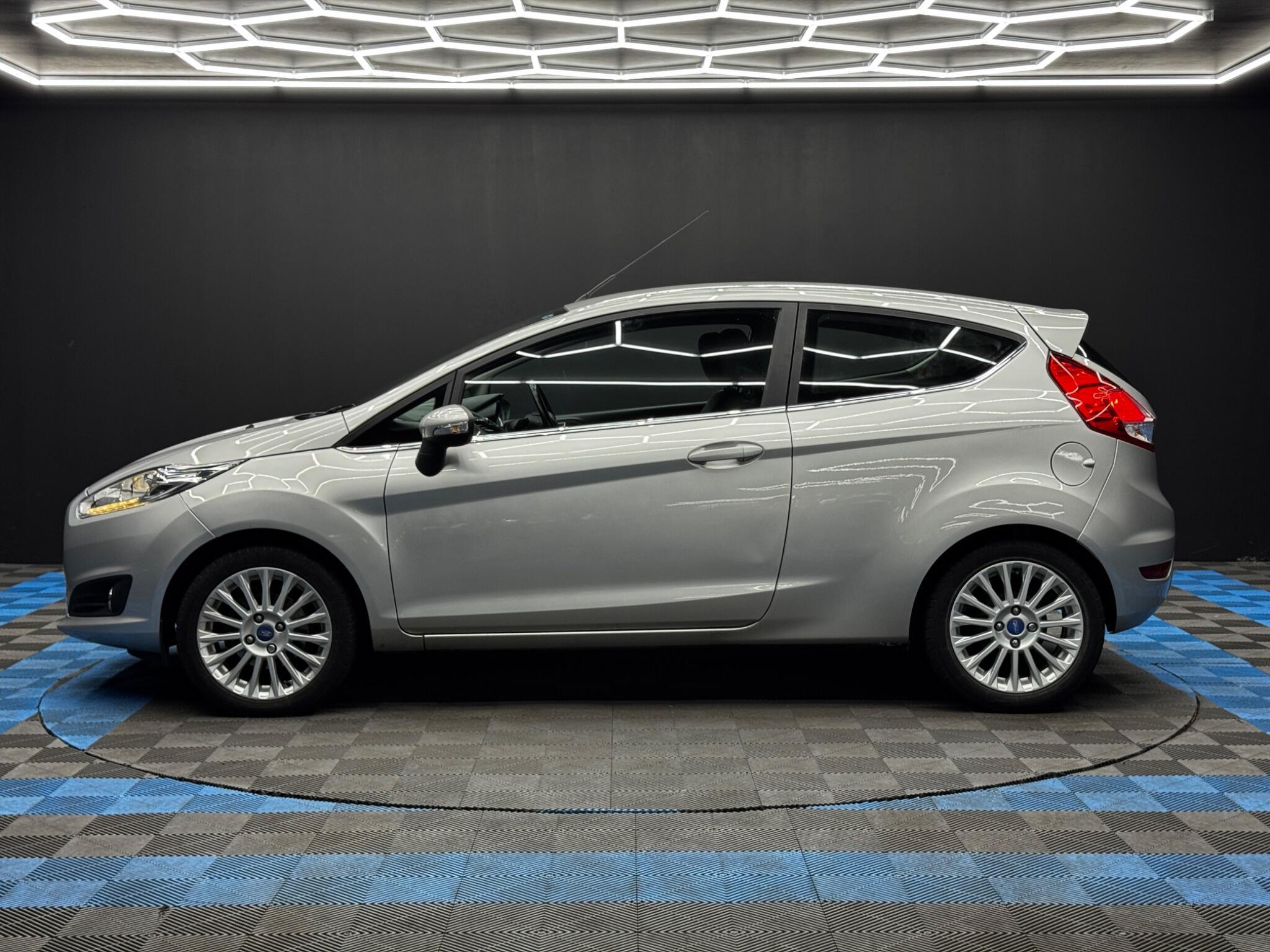 Ford Fiesta - Image 8