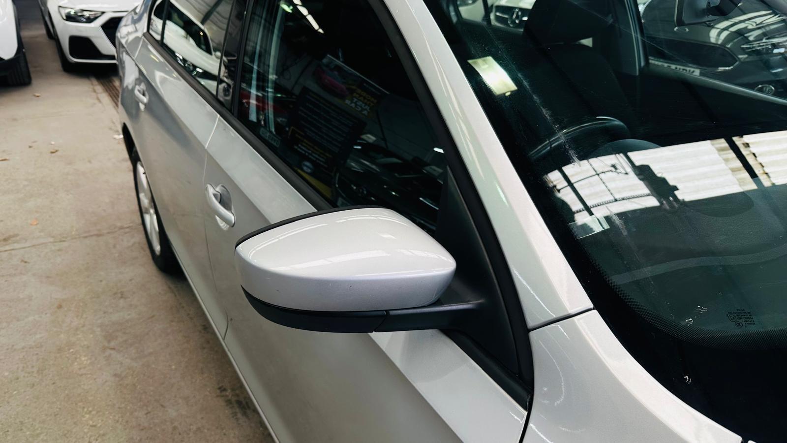 Skoda Rapid - Image 7