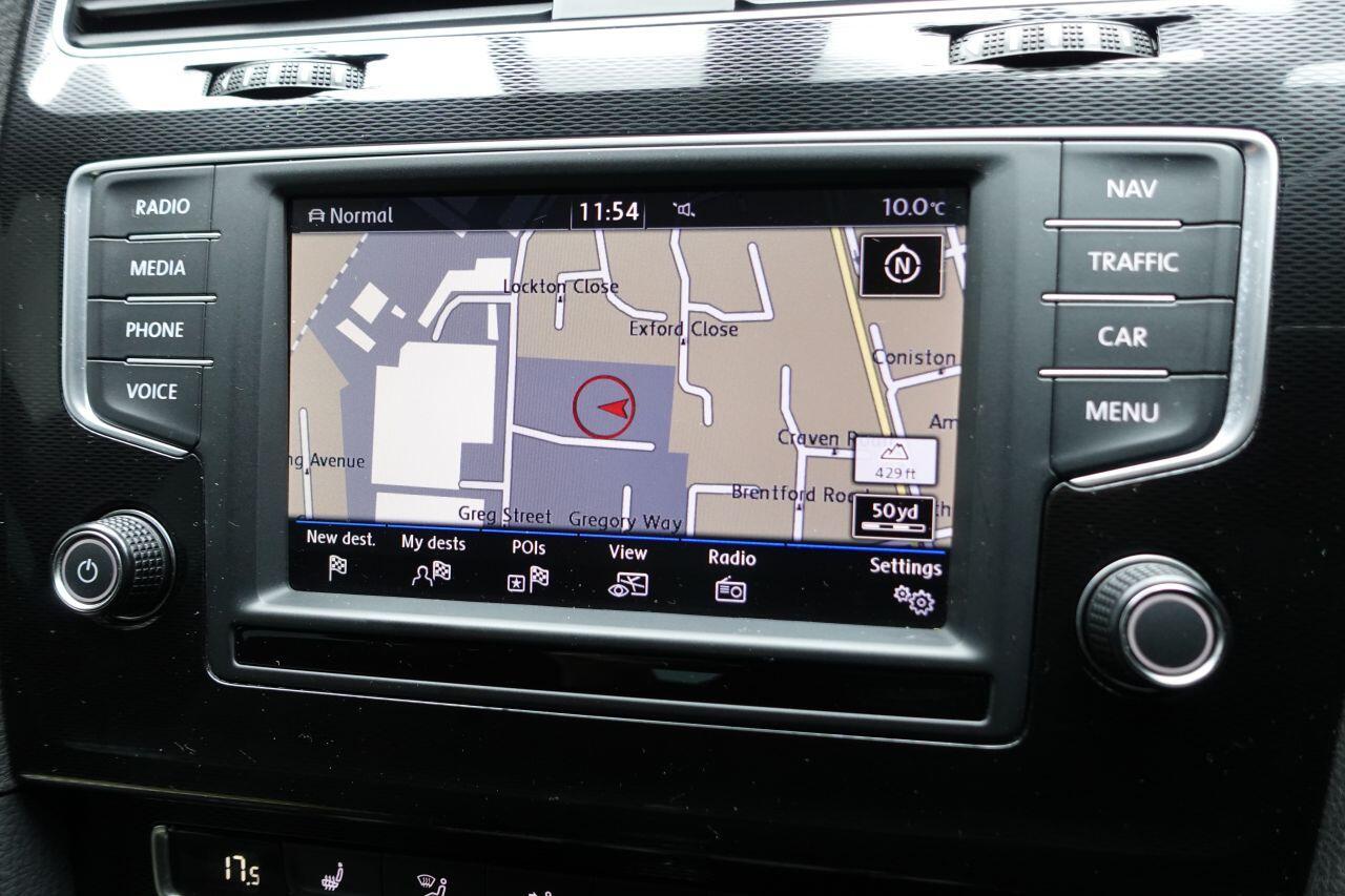 Volkswagen Golf - Image 2