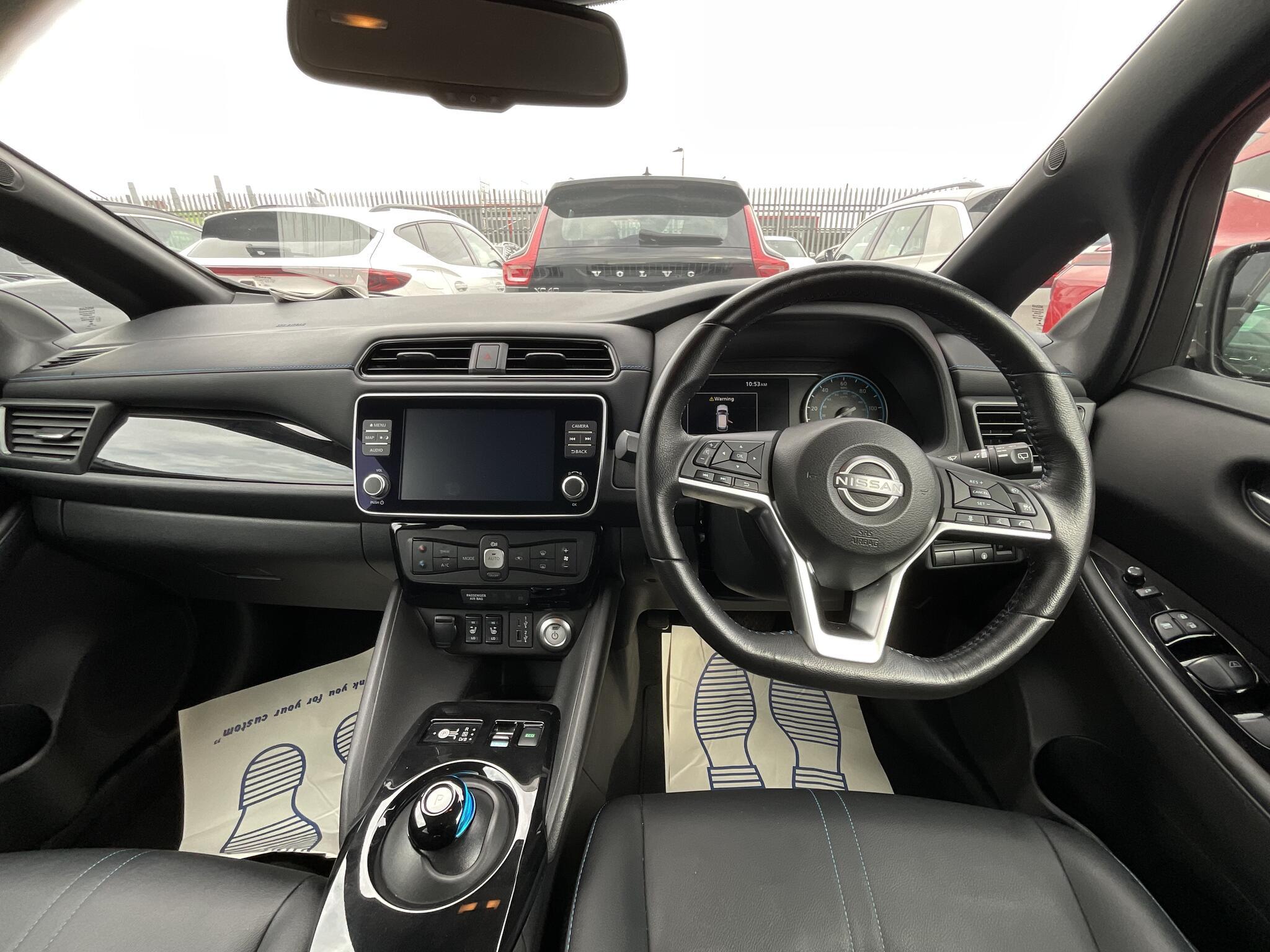 Nissan Leaf - Image 6