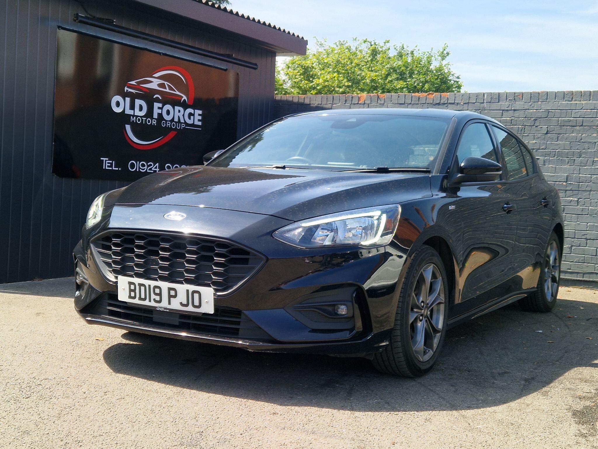 Ford Focus - Image 18