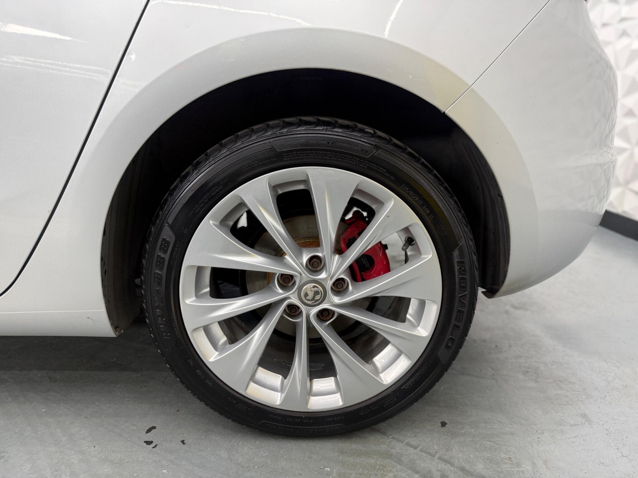 Vauxhall Astra - Image 8