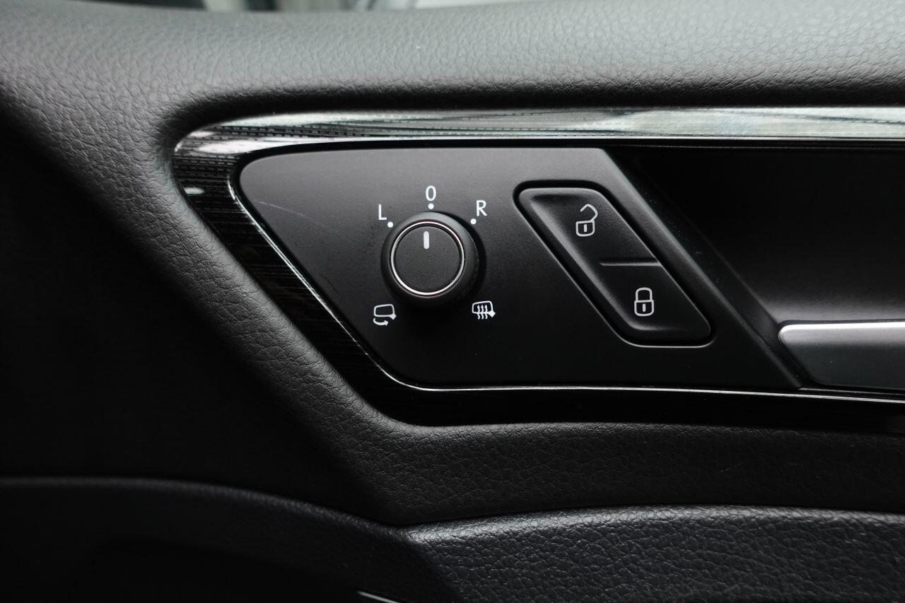 Volkswagen Golf - Image 50