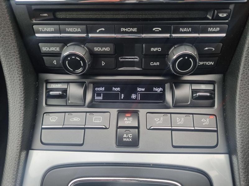 Porsche Cayman - Image 13