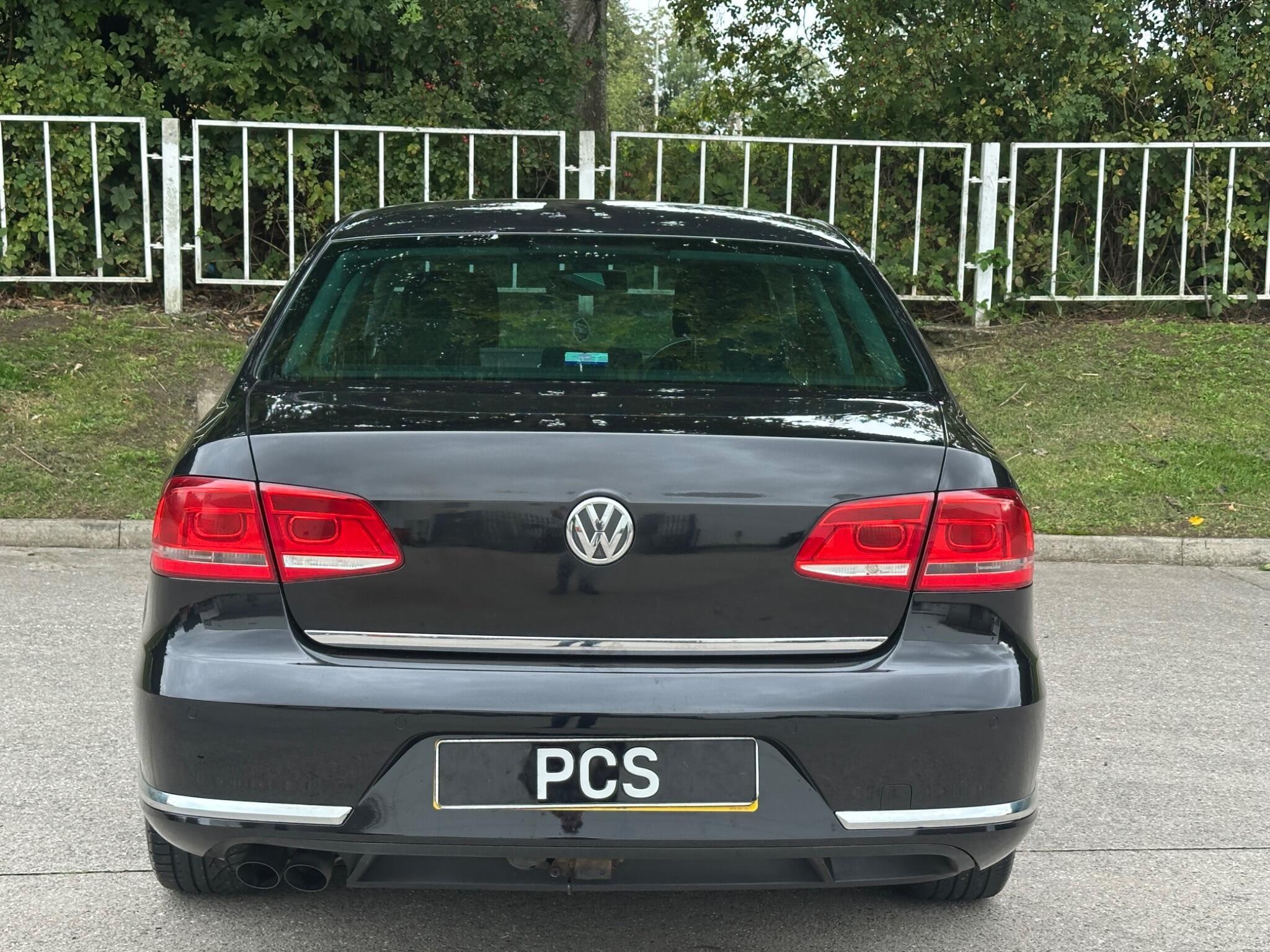 Volkswagen Passat - Image 7