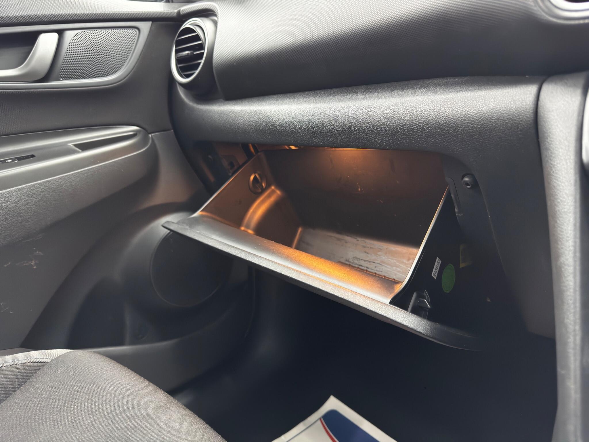 Hyundai Kona - Image 33