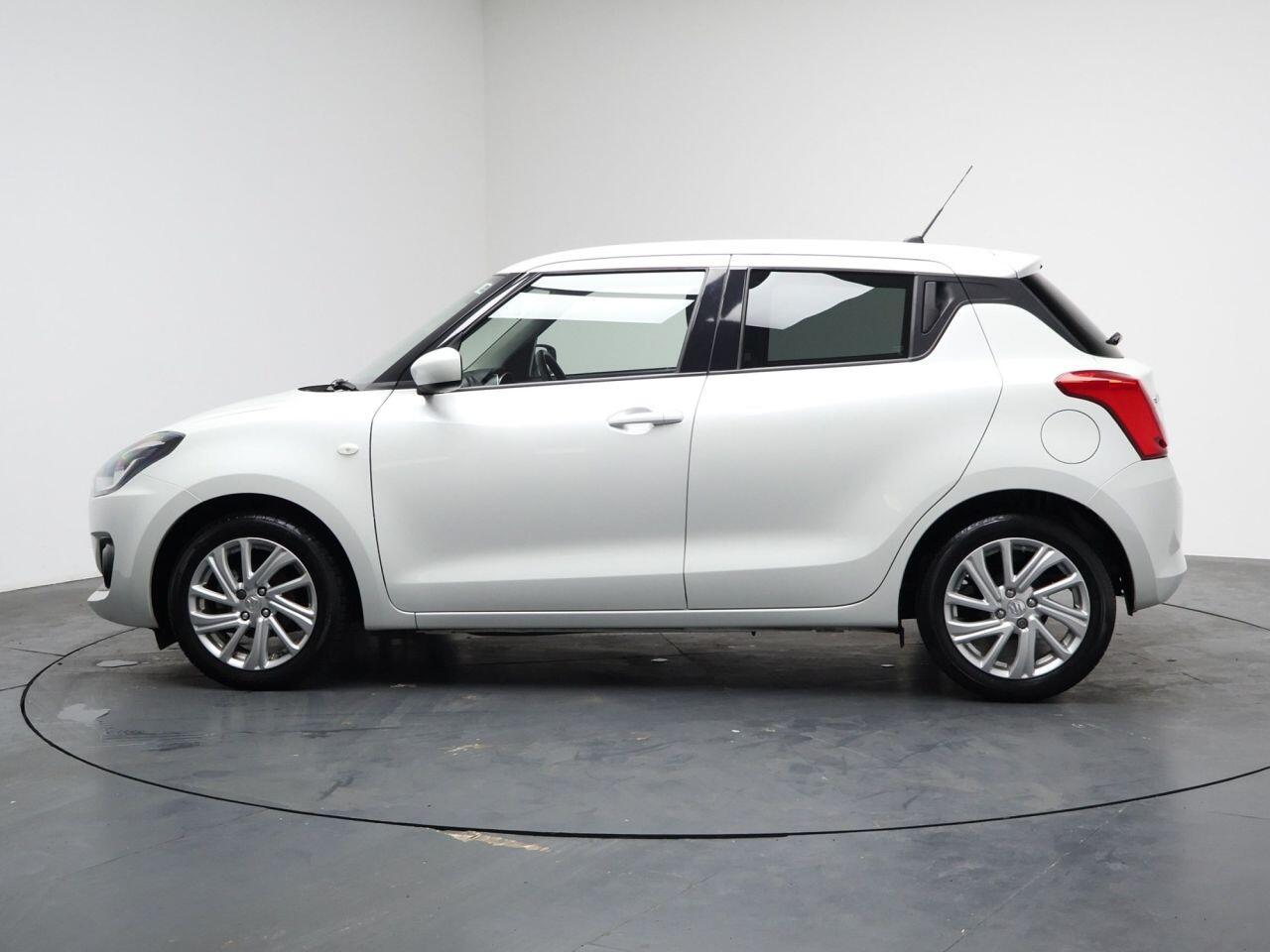 Suzuki Swift - Image 4