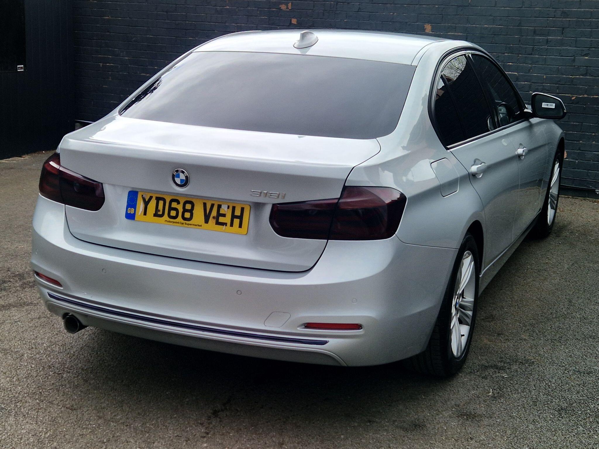BMW 3 Series - Image 10