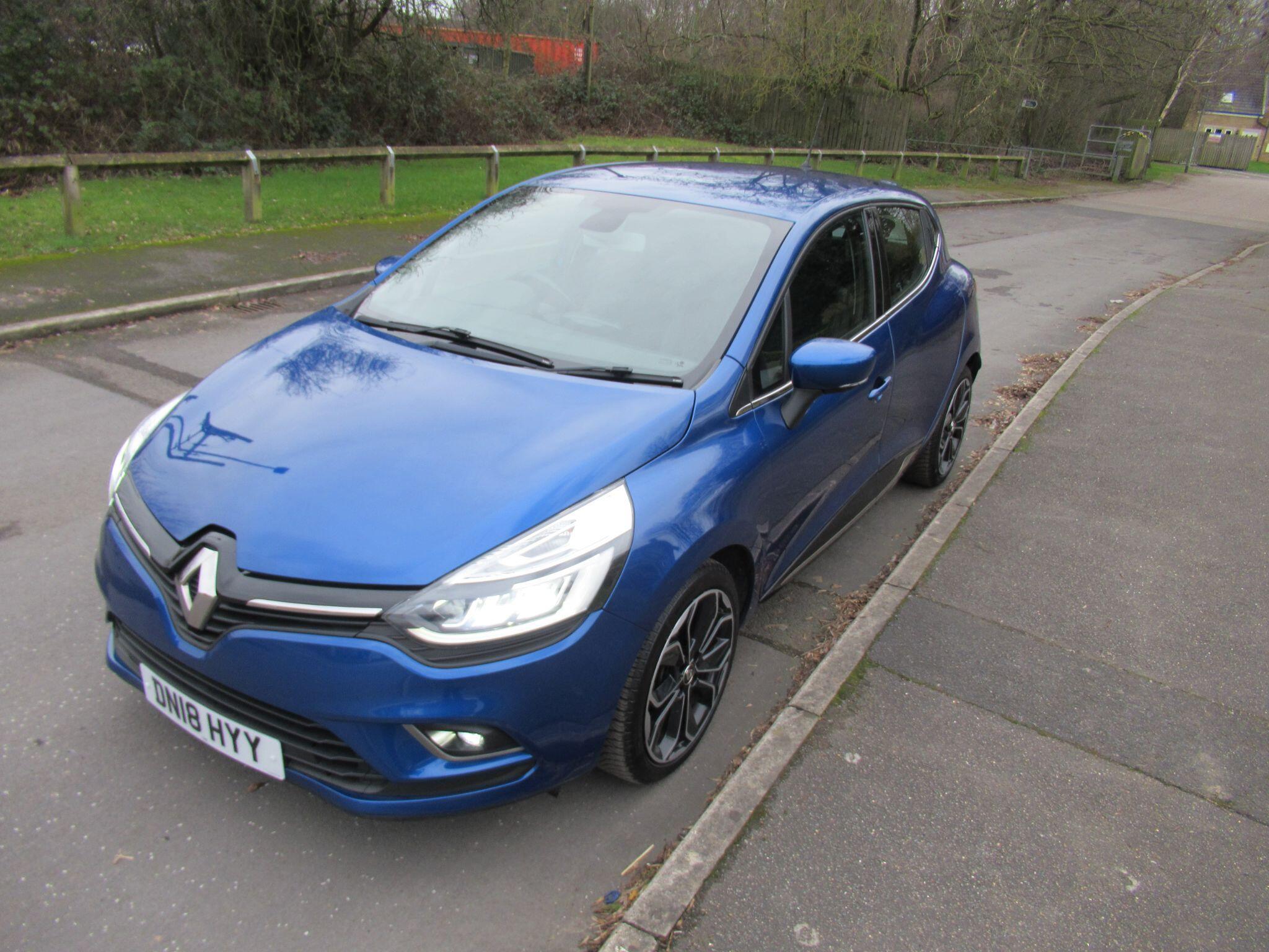 Renault Clio - Image 12