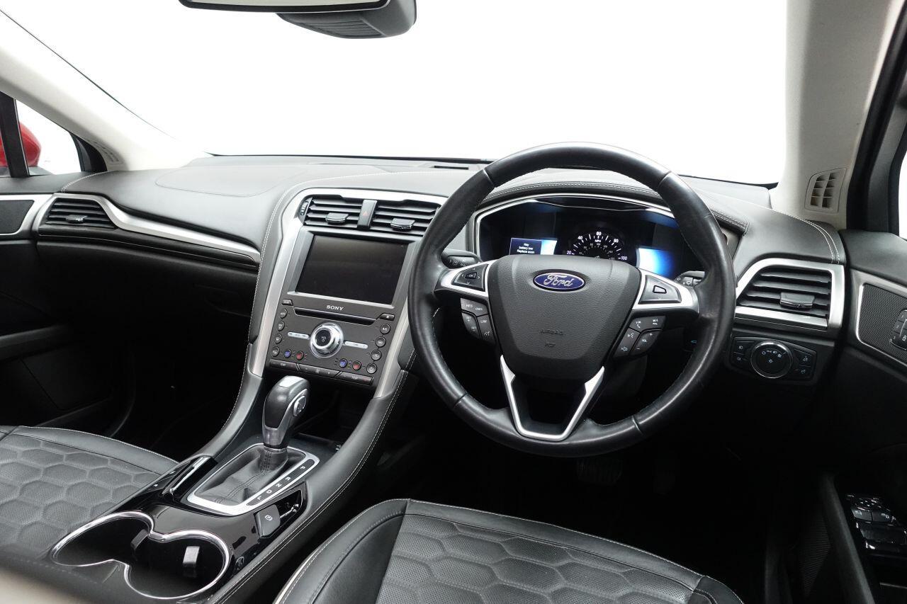 Ford Mondeo - Image 15