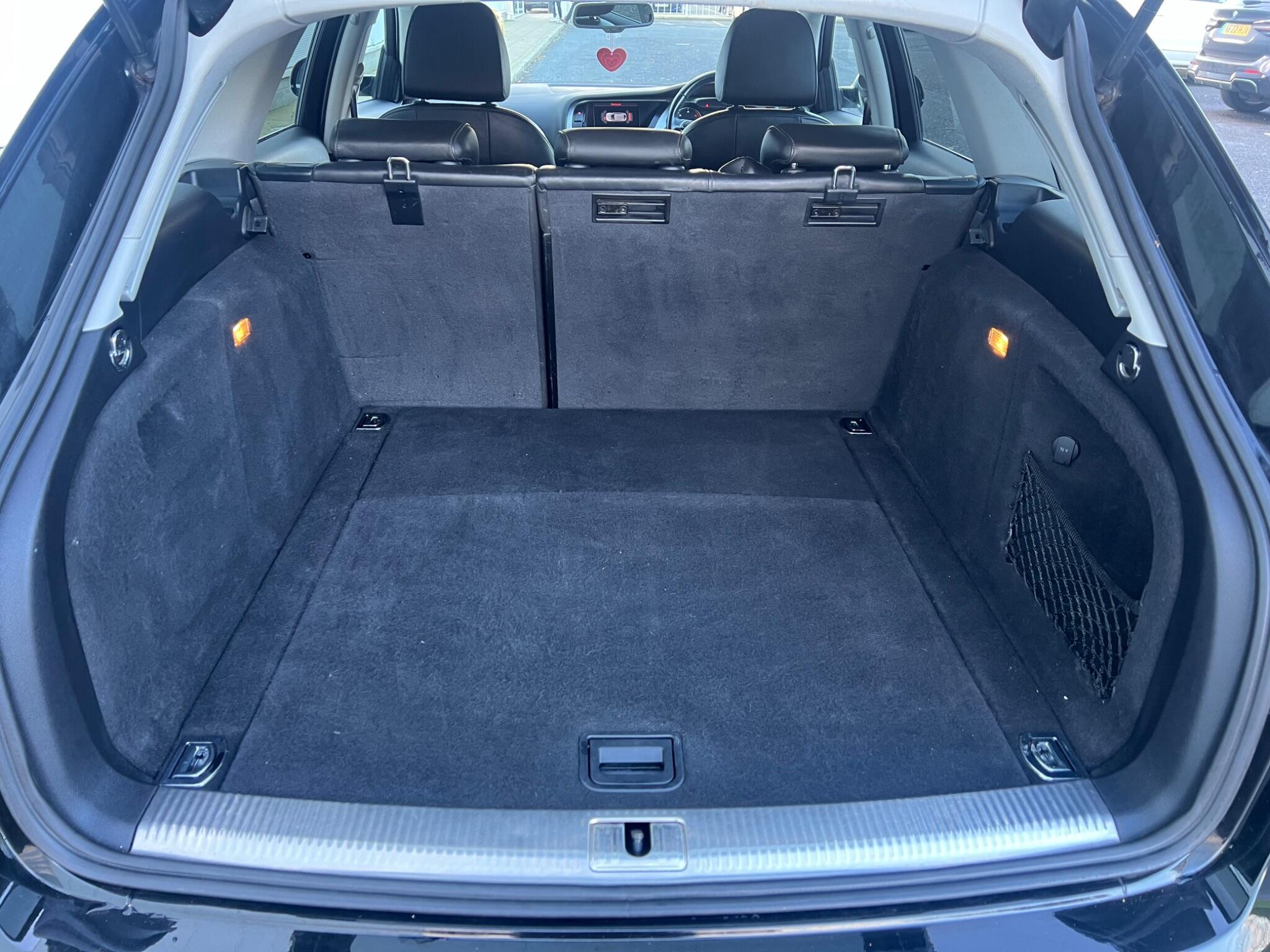 Audi A4 Avant - Image 37