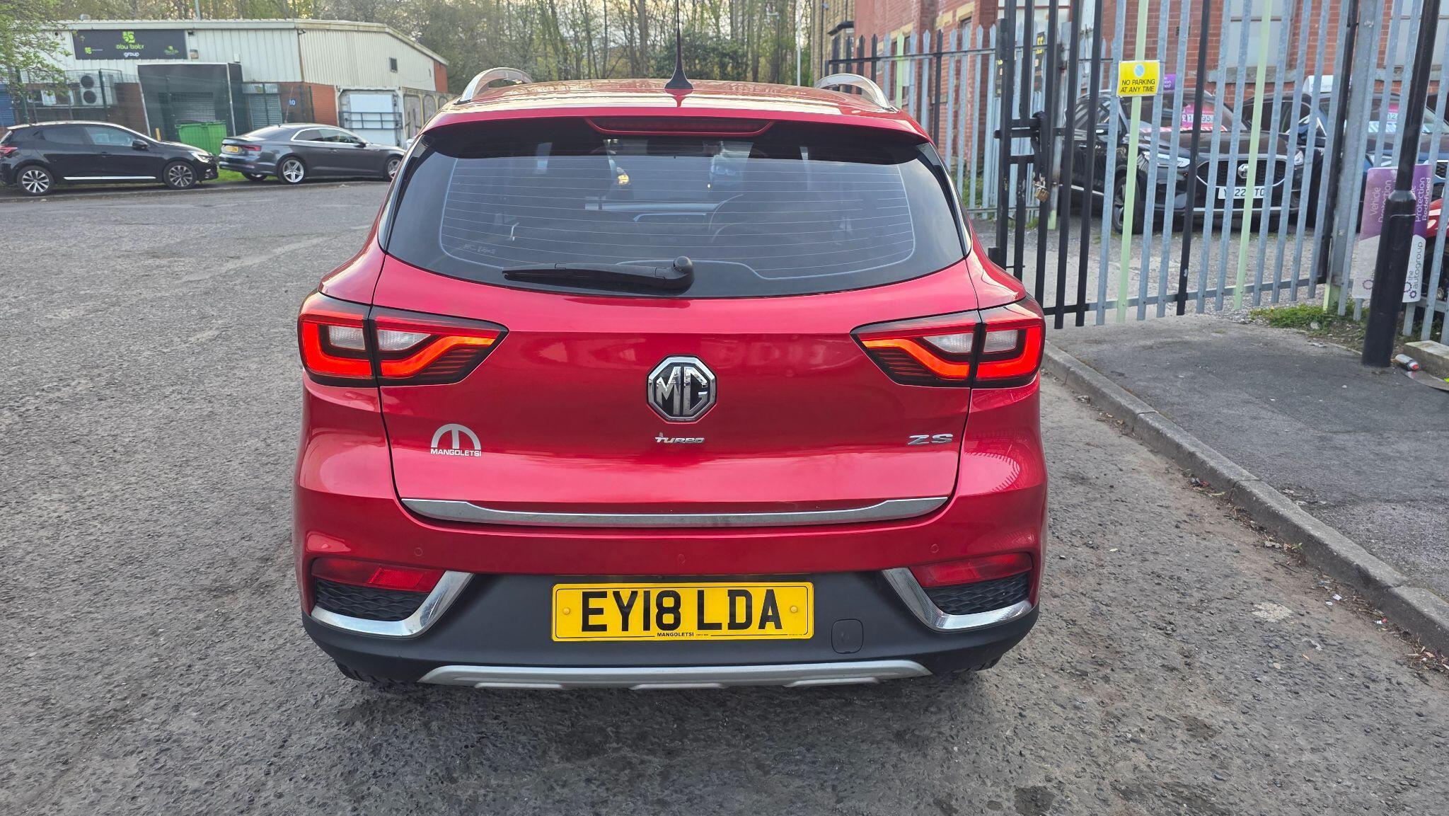 MG MG ZS - Image 14