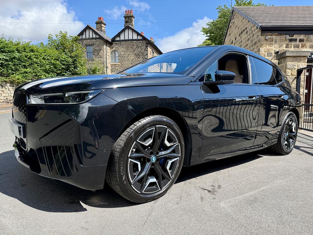 BMW IX - Image 6
