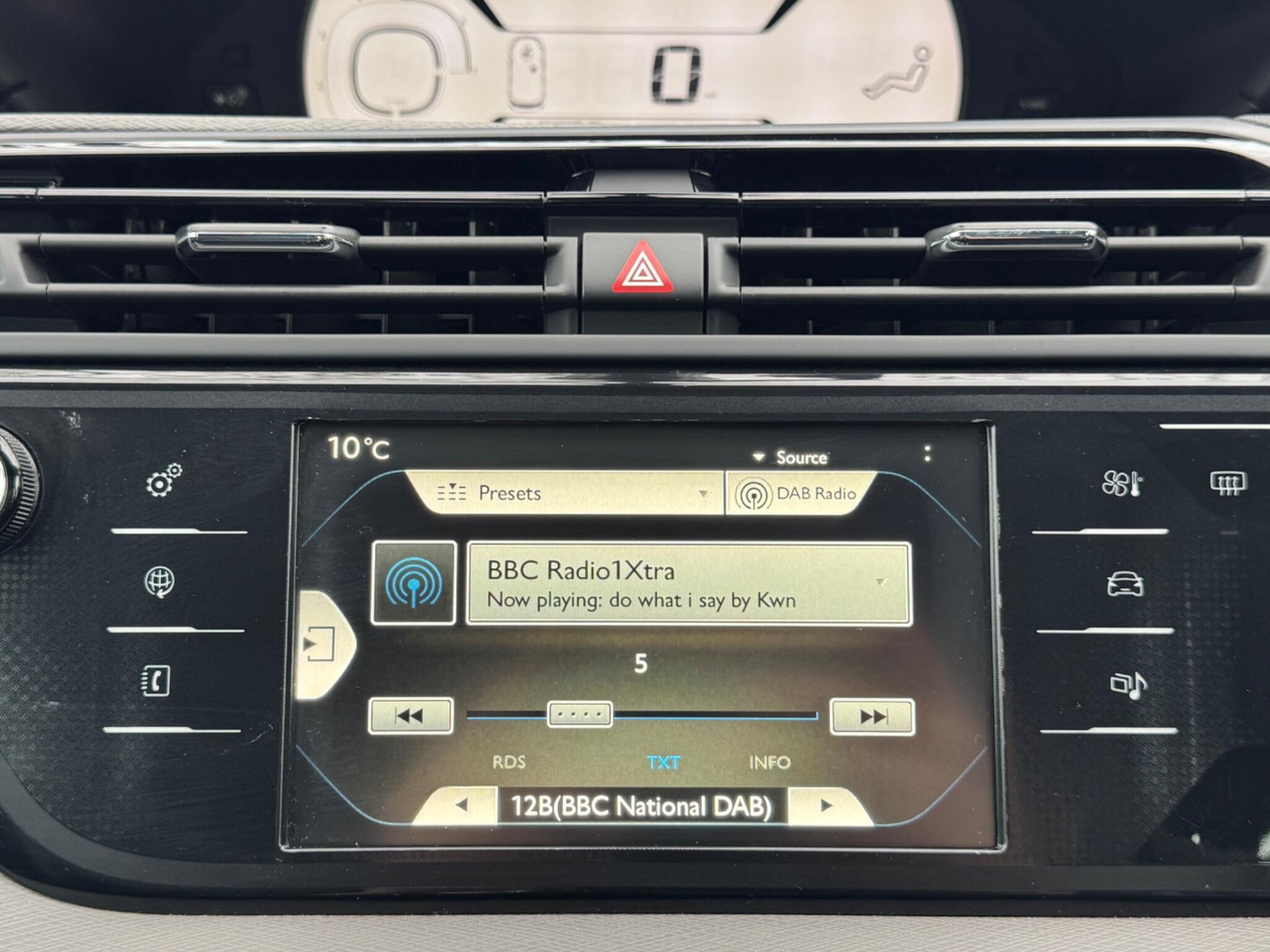 Citroen C4 Picasso - Image 39