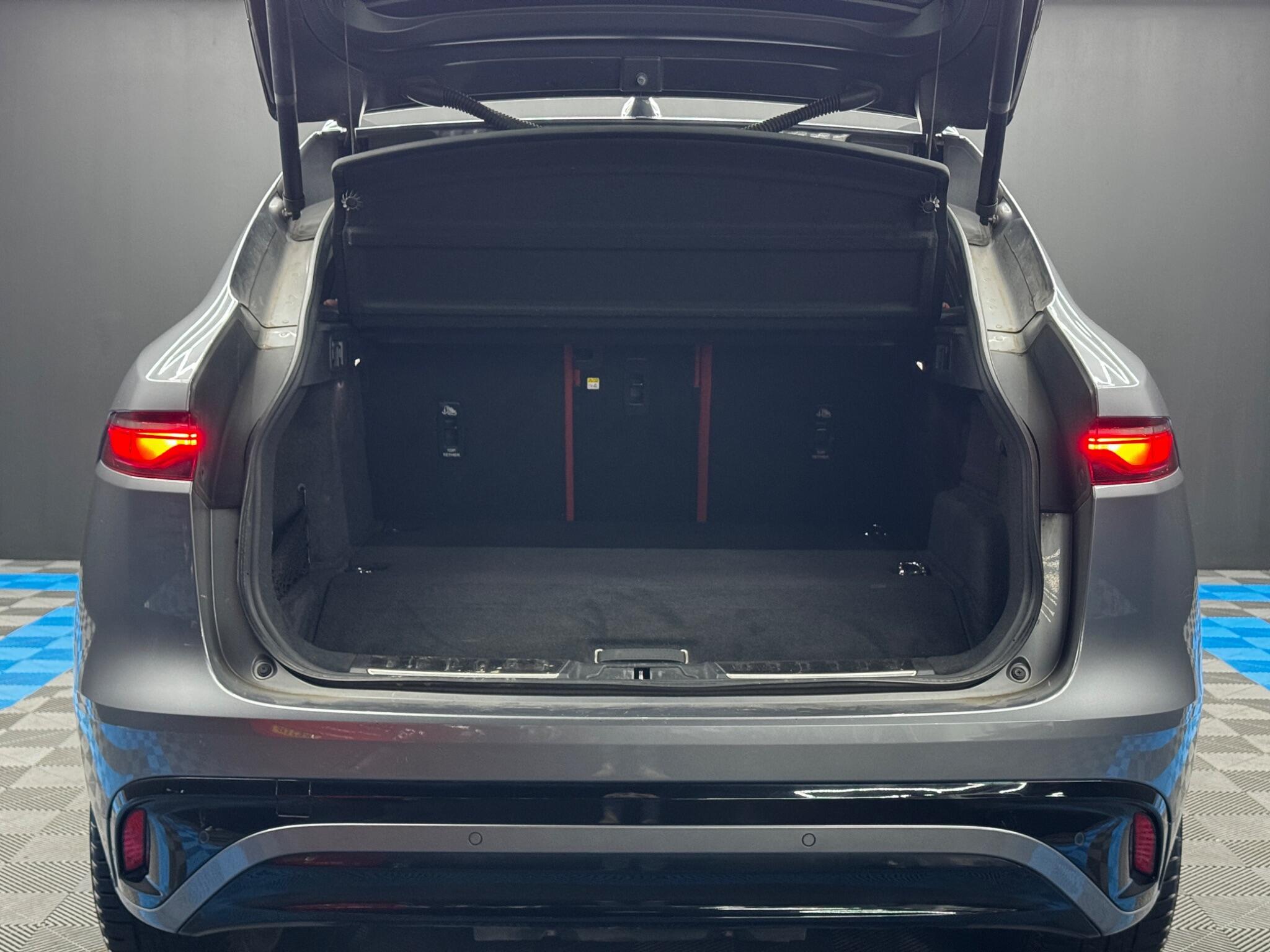 Jaguar F-Pace - Image 39