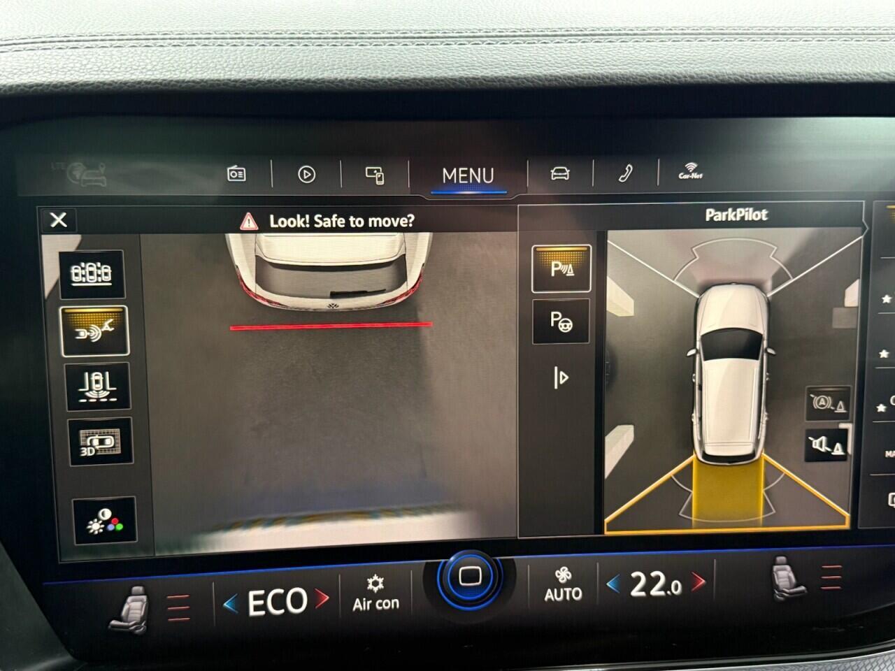 Volkswagen Touareg - Image 28