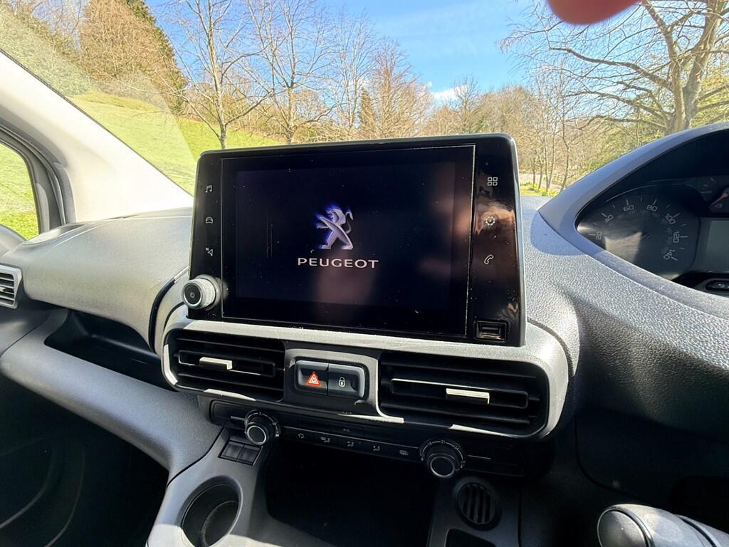 Peugeot Partner - Image 17