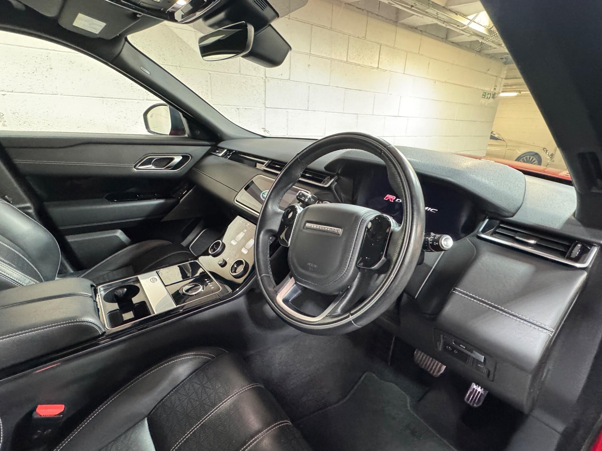 Land Rover Range Rover Velar - Image 9