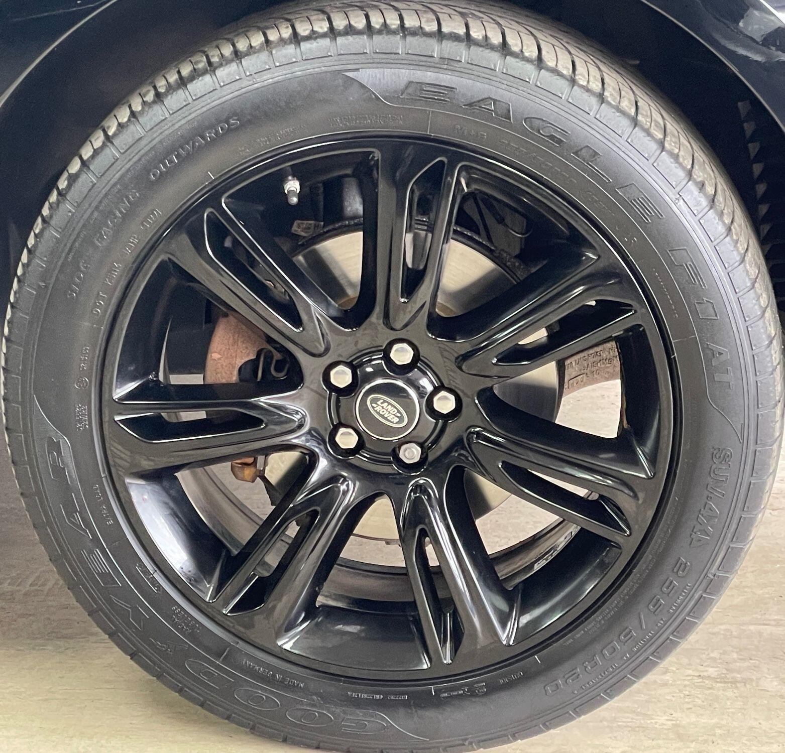 Land Rover Range Rover Velar - Image 14