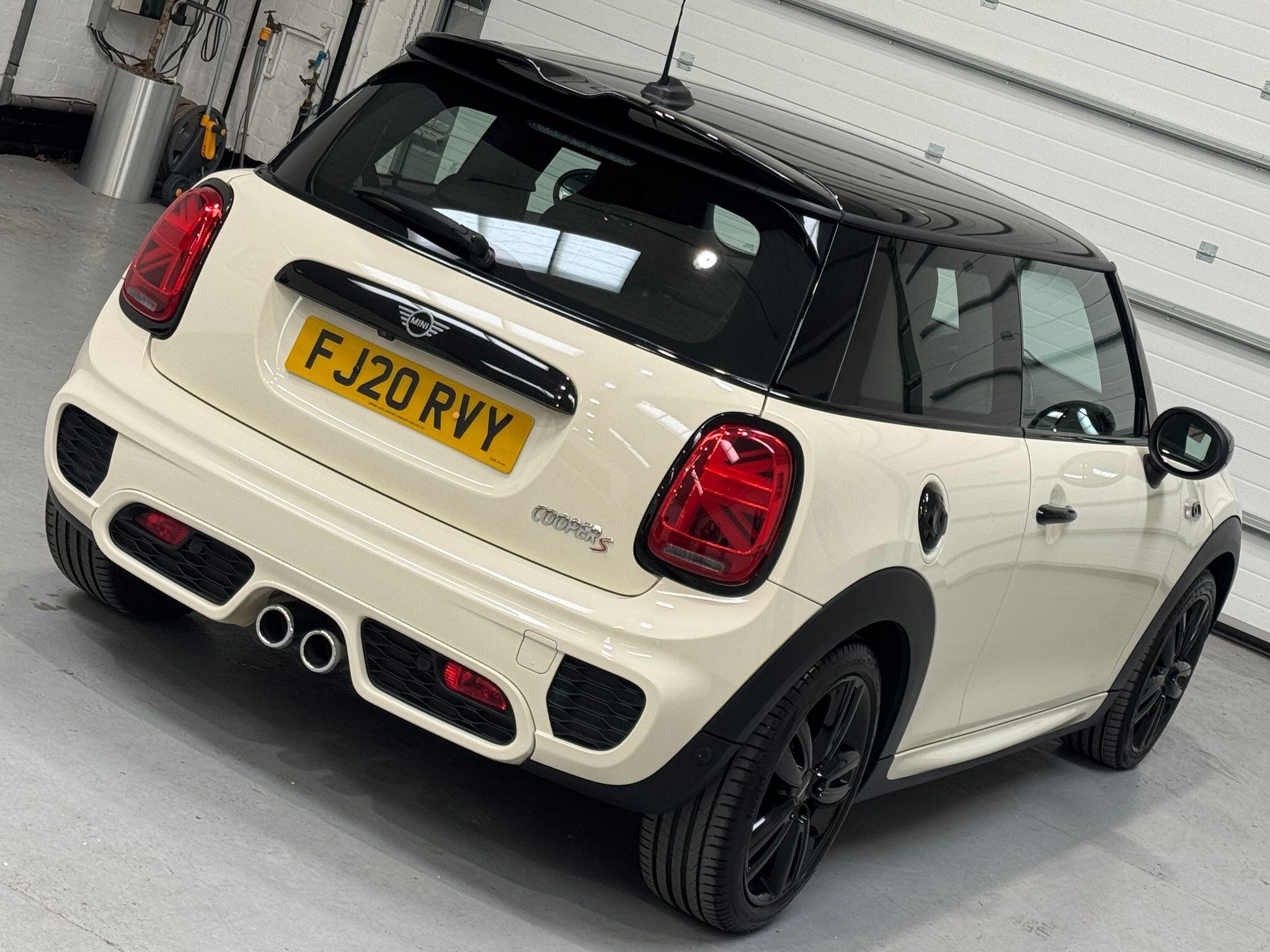 MINI Hatch - Image 34