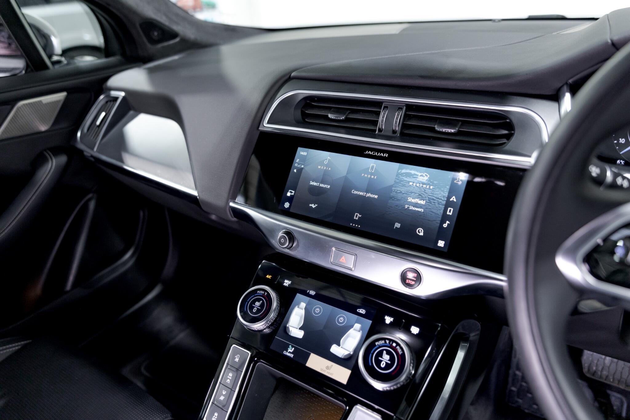 Jaguar I-Pace - Image 38