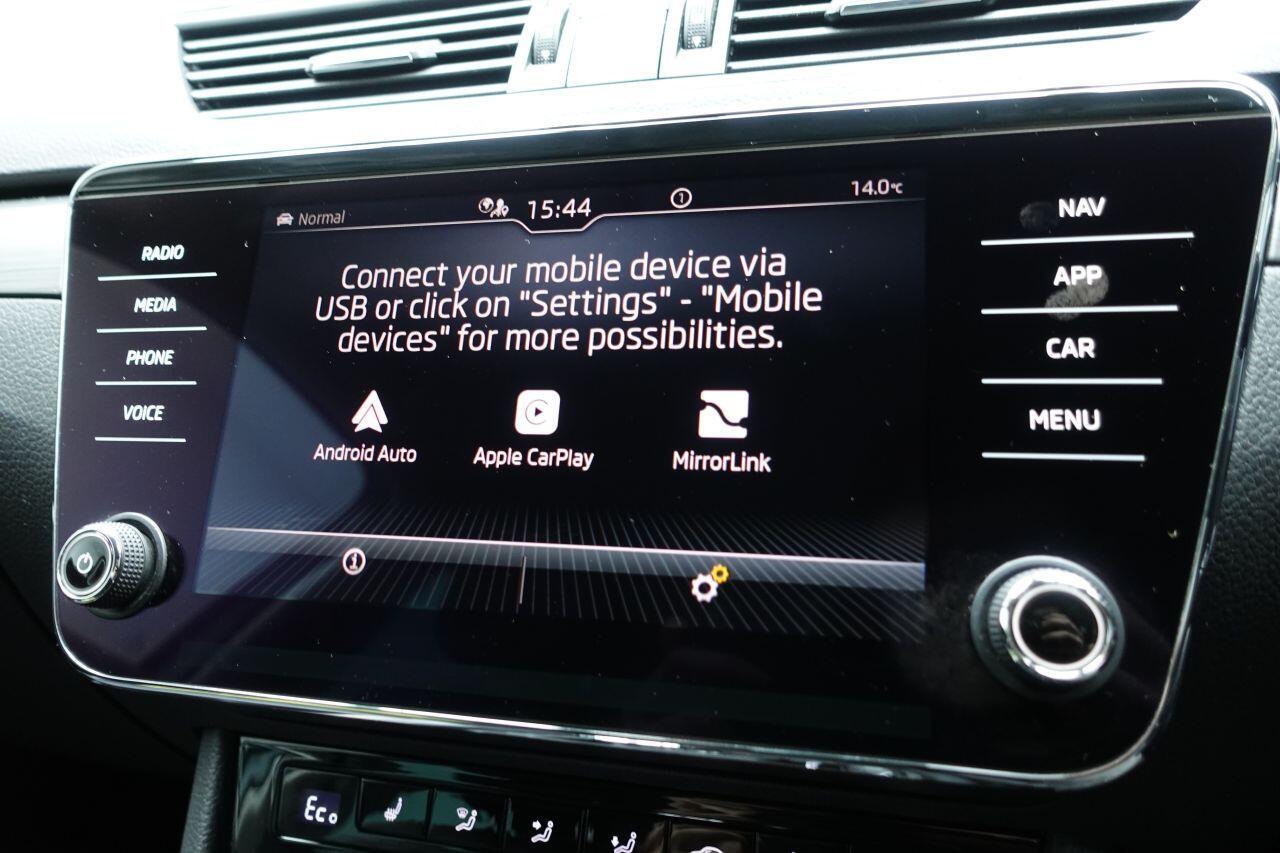 Skoda Superb - Image 32