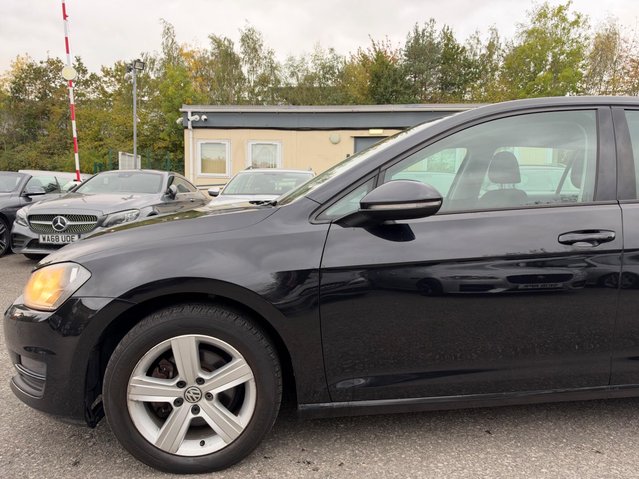 Volkswagen Golf - Image 6