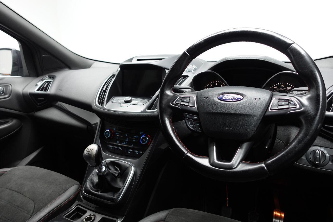 Ford Kuga - Image 26