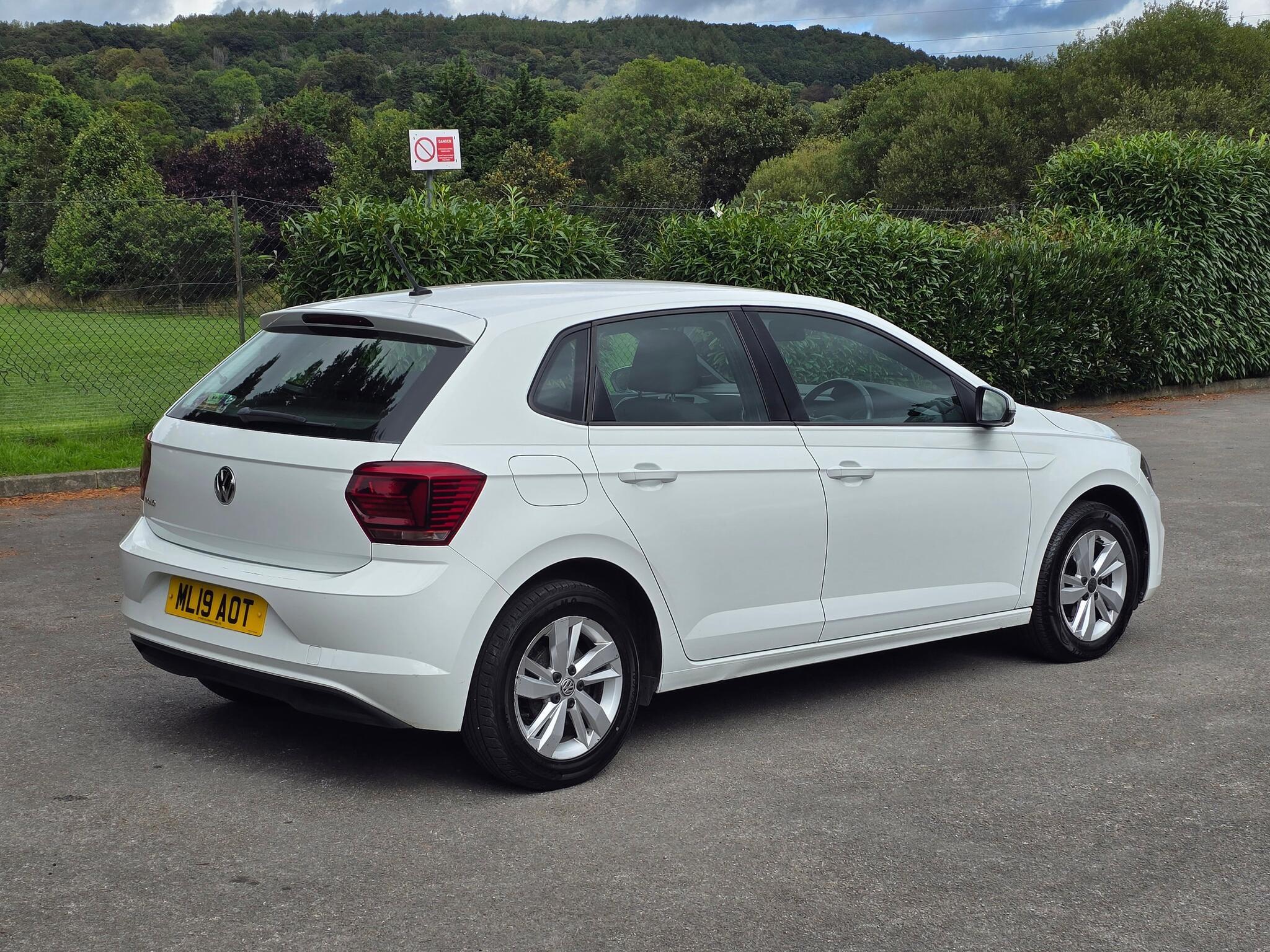 Volkswagen Polo - Image 18