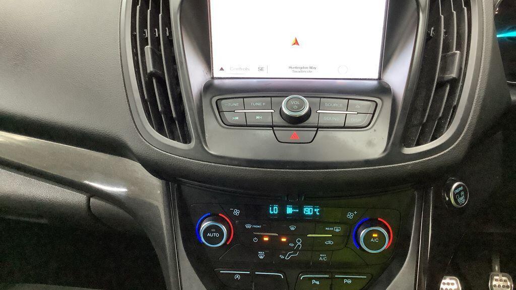 Ford Kuga - Image 3