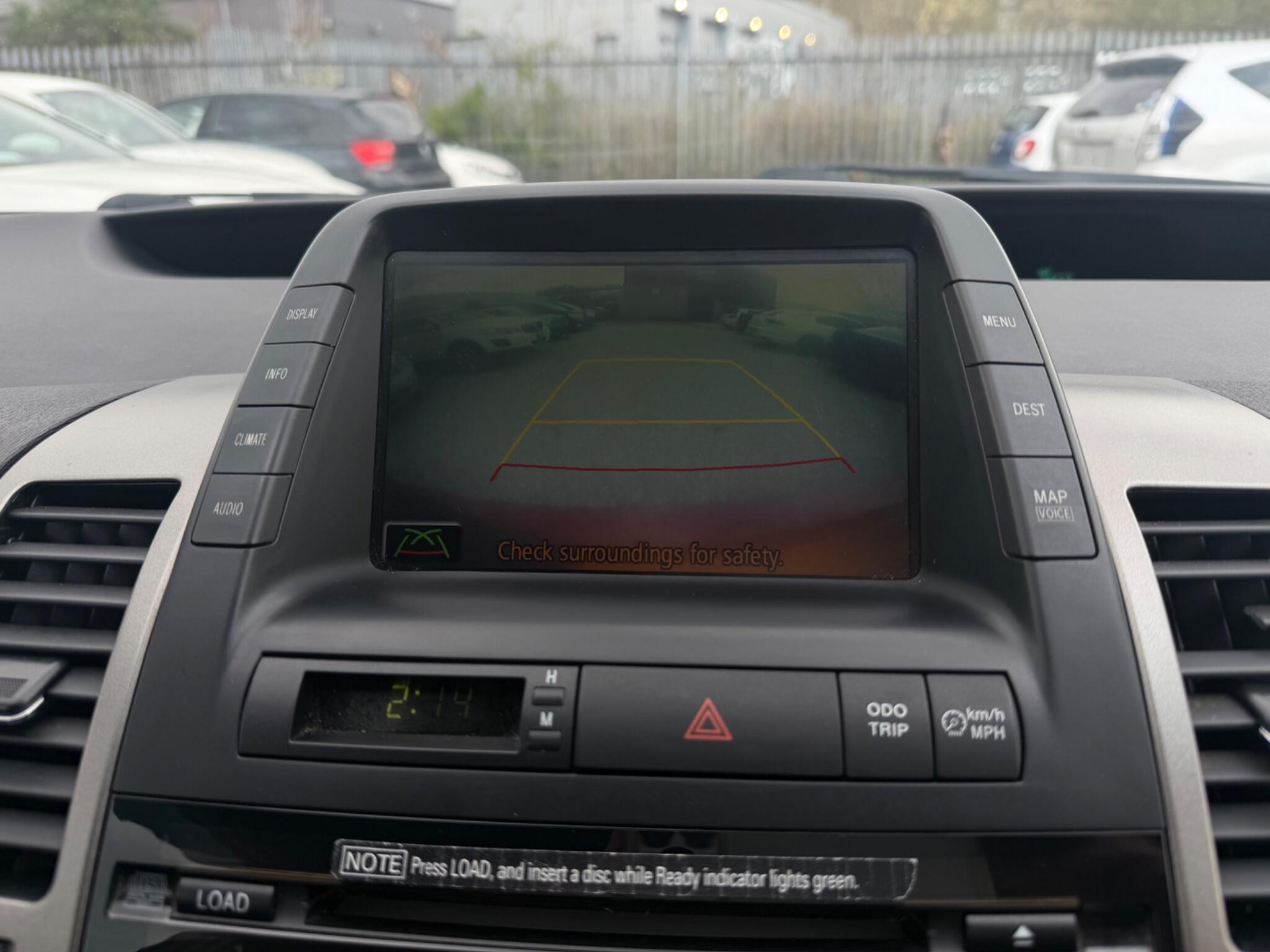 Toyota Prius - Image 23