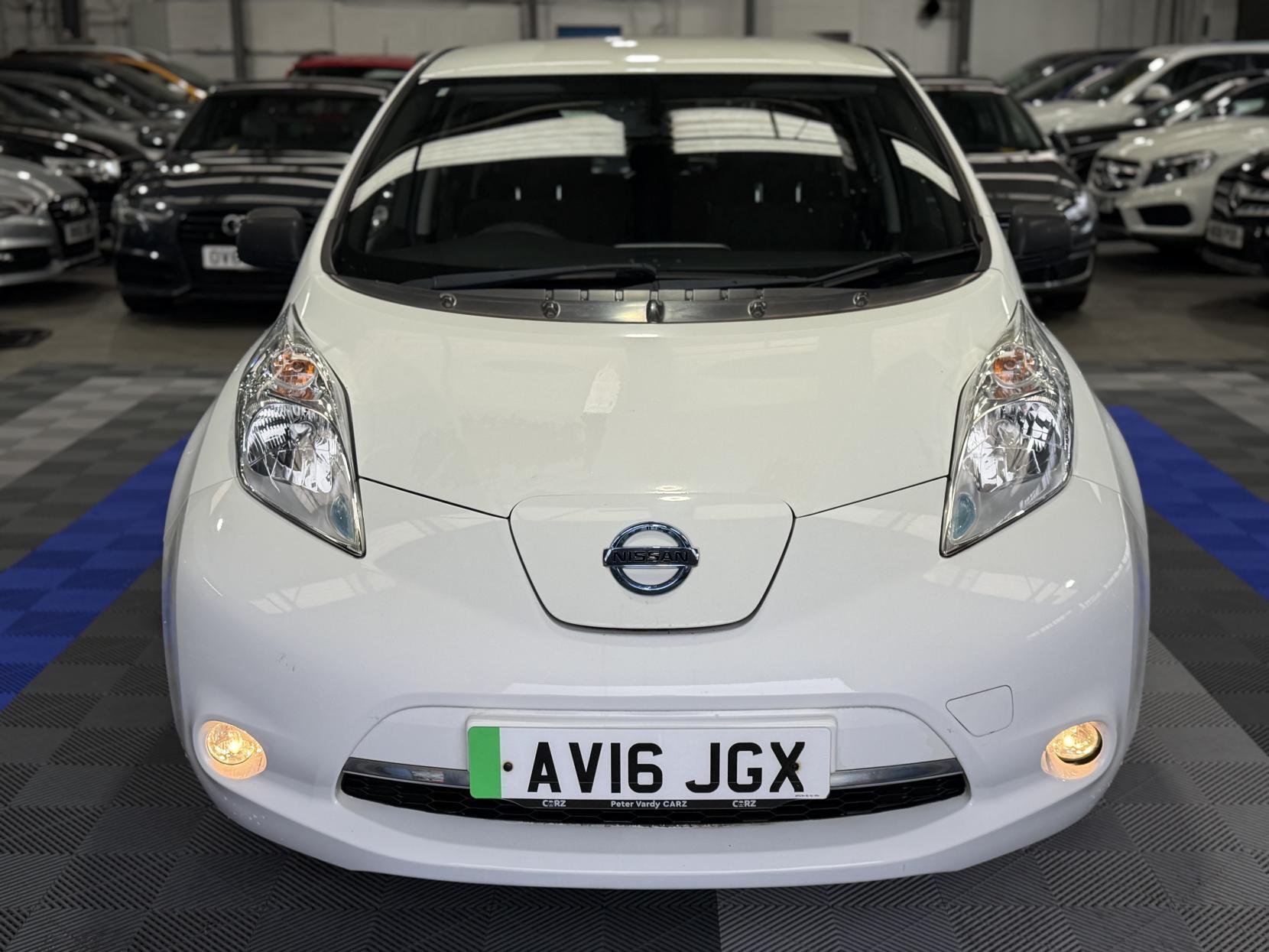 Nissan Leaf - Image 2
