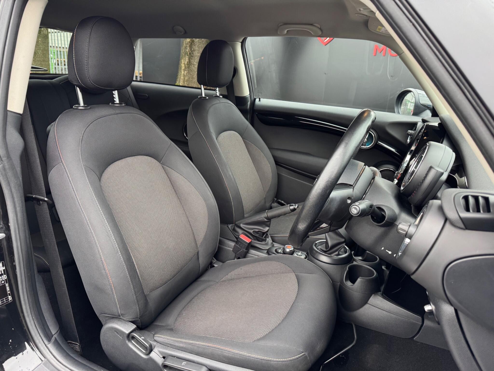 MINI Hatch - Image 18