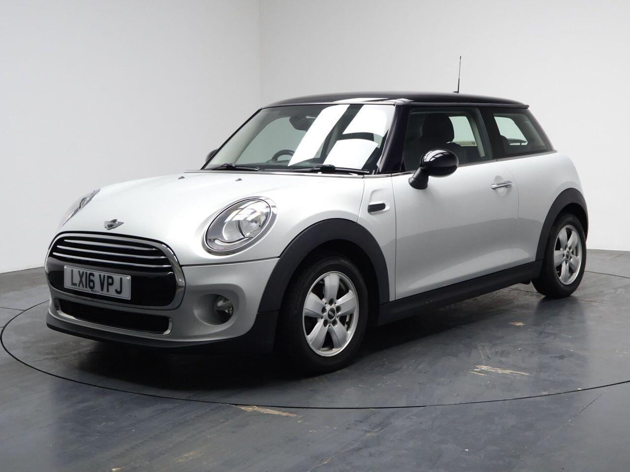 MINI Hatch - Image 9