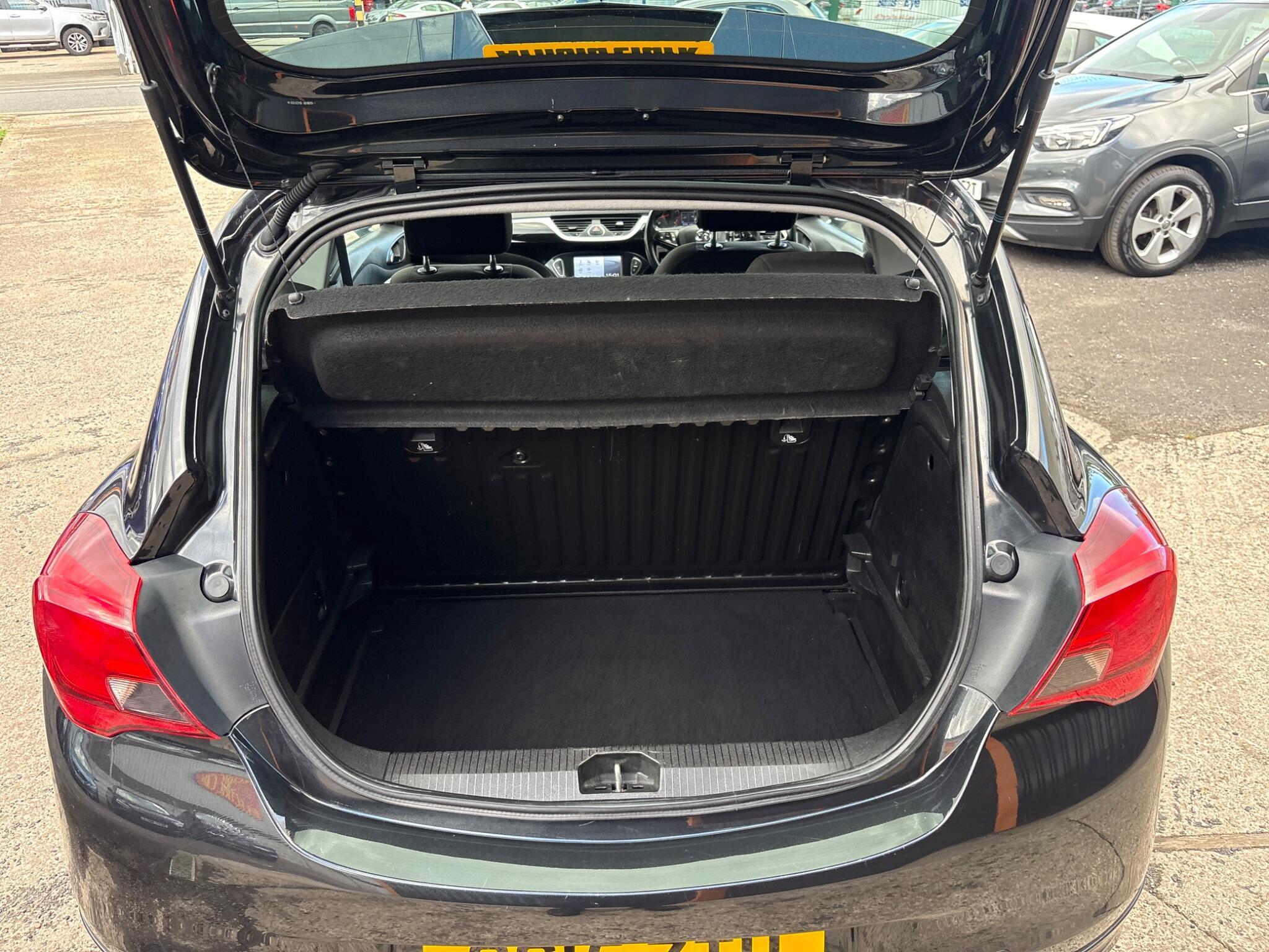 Vauxhall Corsa - Image 18