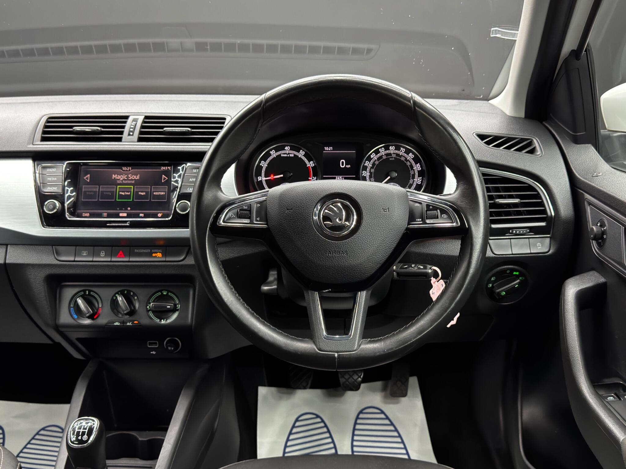 Skoda Fabia - Image 18