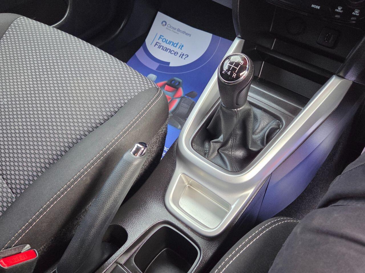 Suzuki Vitara - Image 27