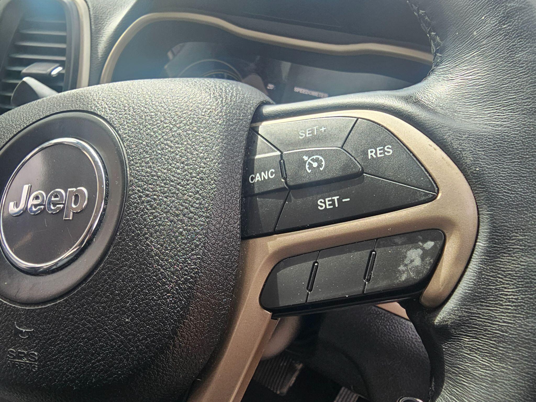 Jeep Cherokee - Image 19