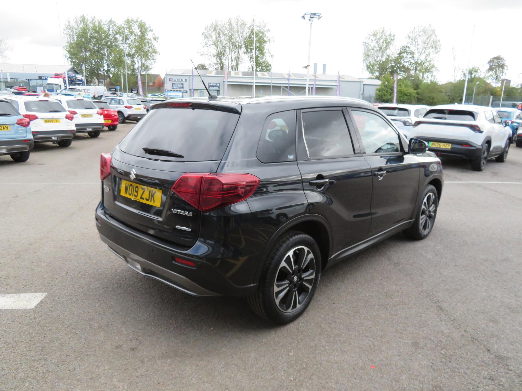 Suzuki Vitara - Image 9
