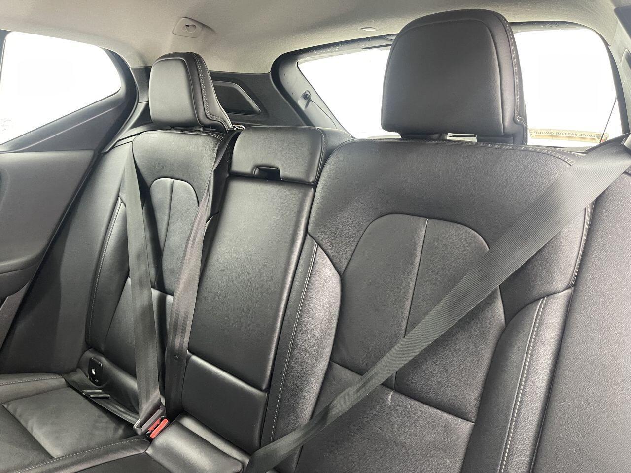 Volvo XC40 - Image 33