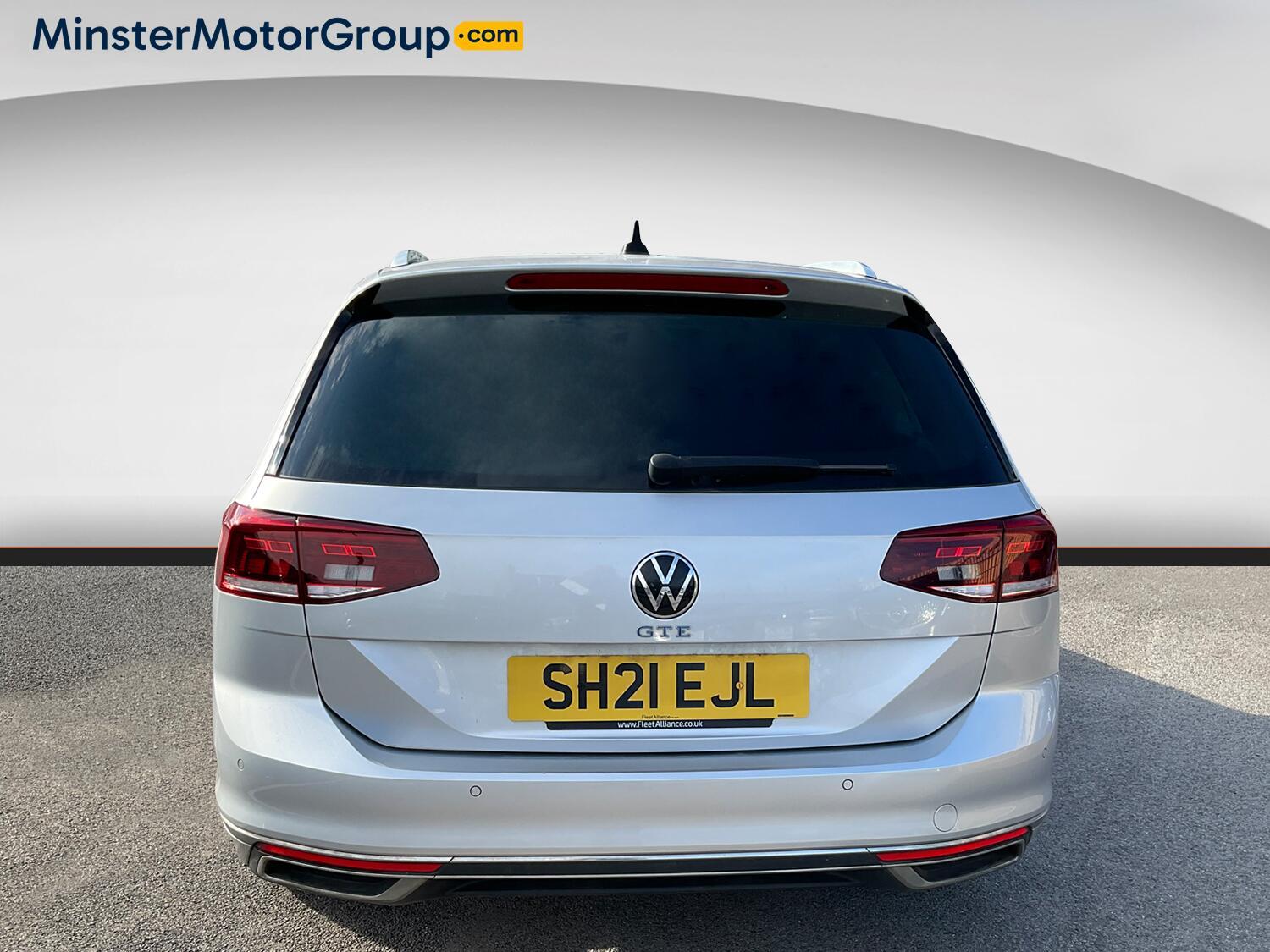 Volkswagen Passat - Image 3