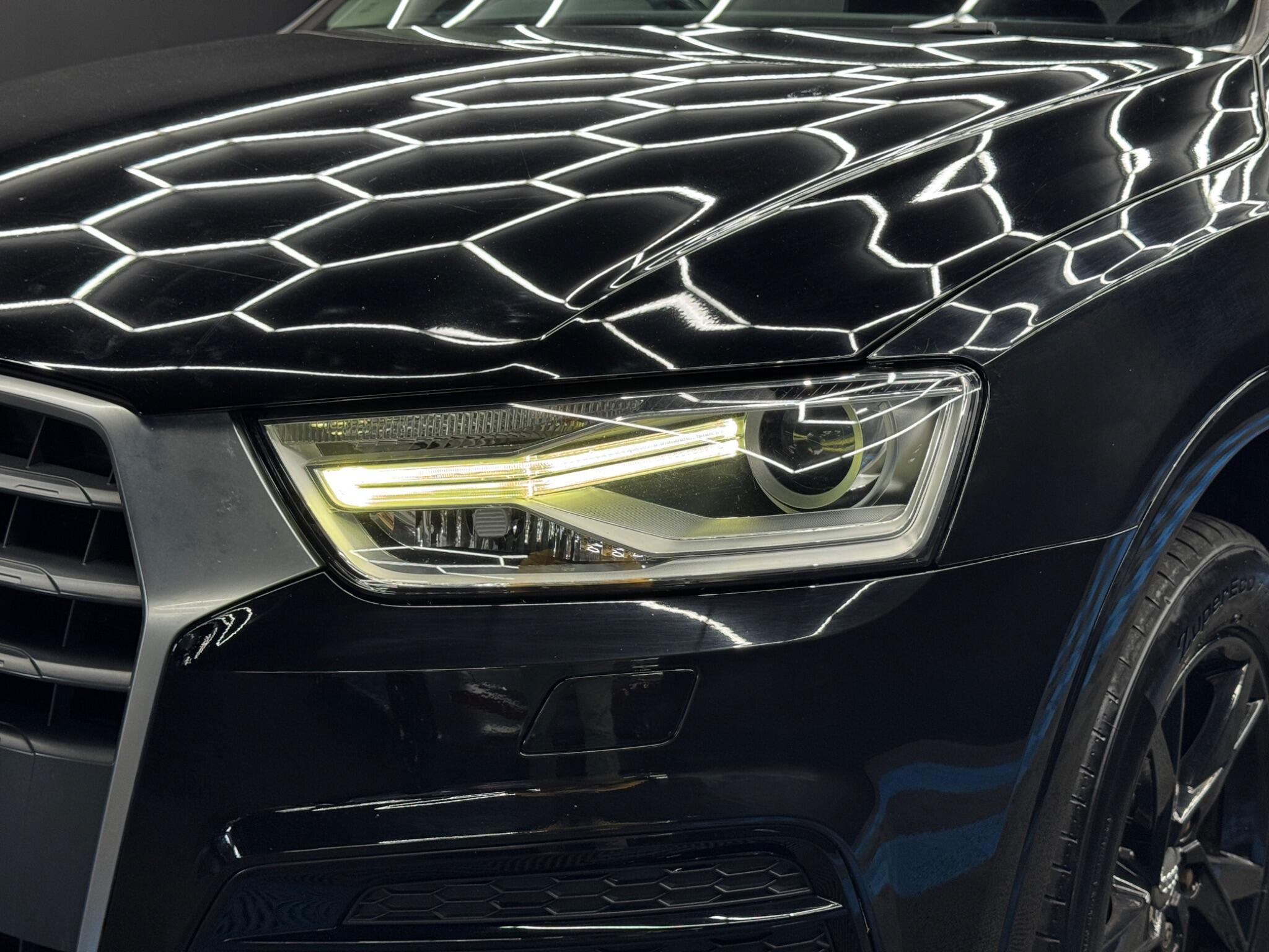Audi Q3 - Image 44