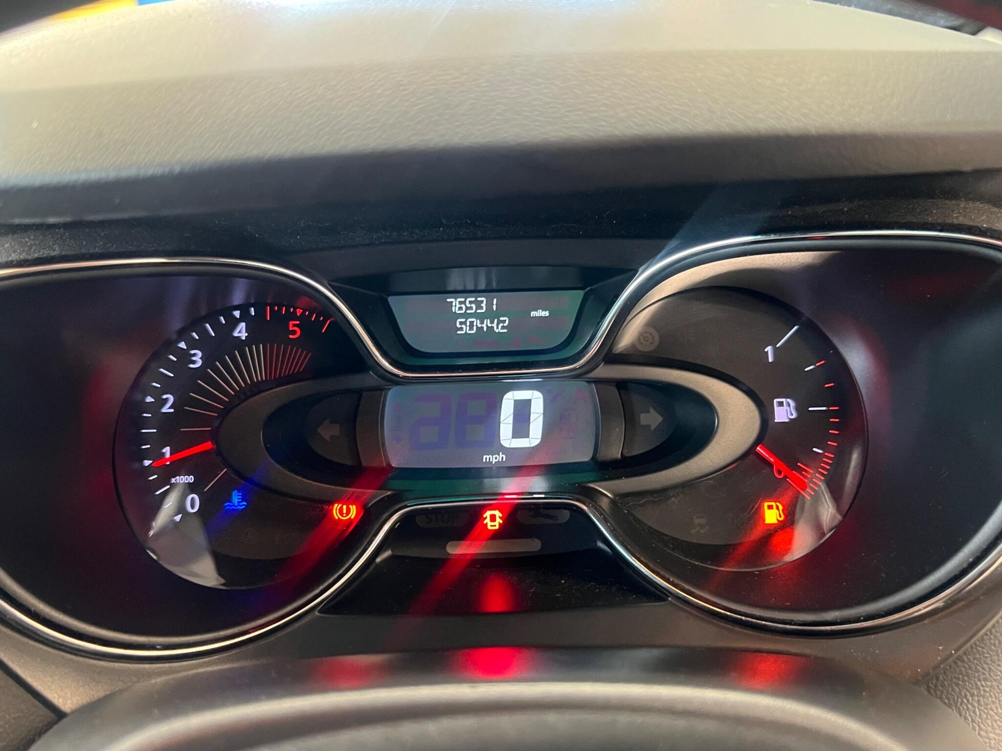 Renault Captur - Image 22