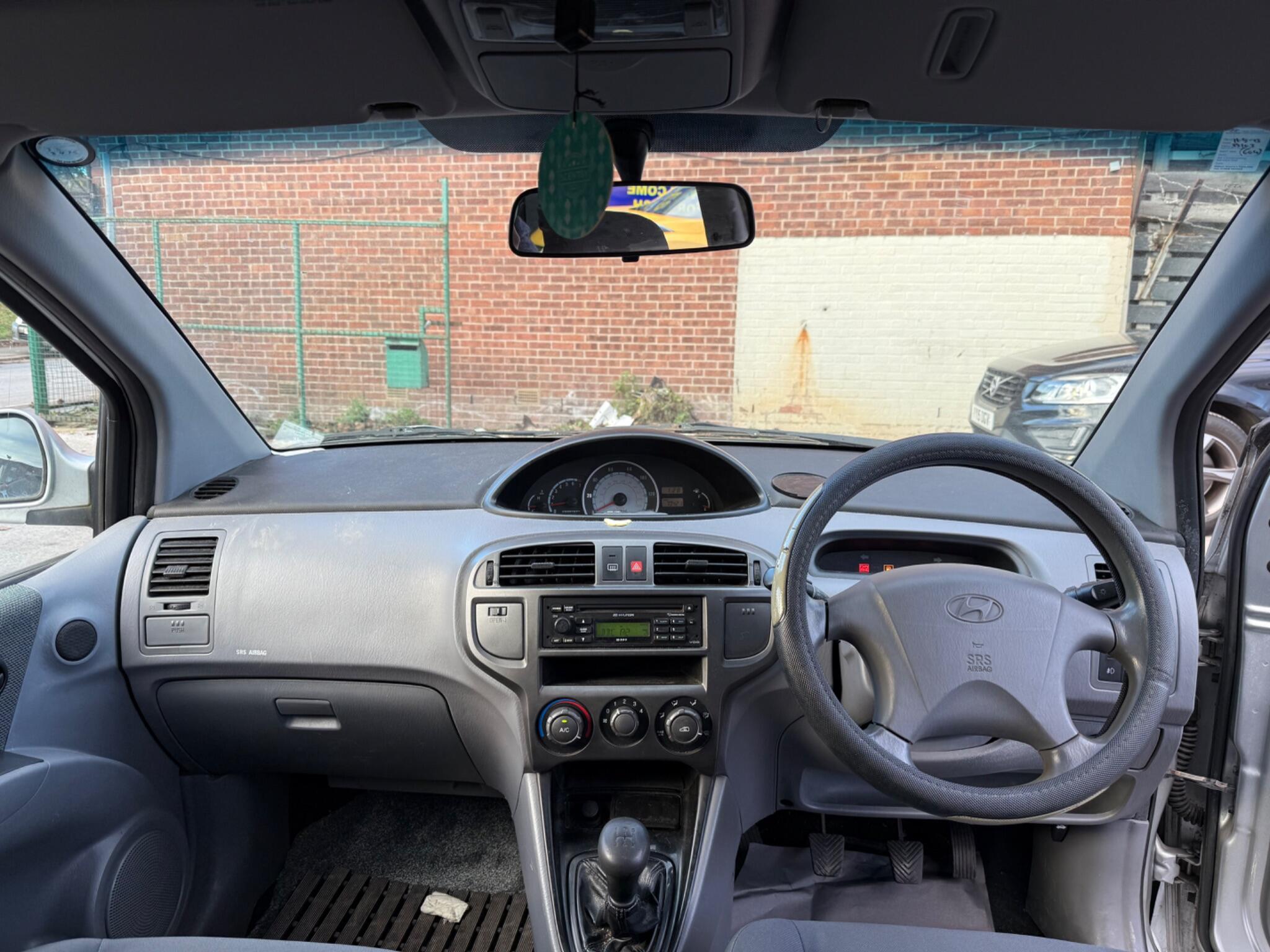 Hyundai Matrix - Image 11