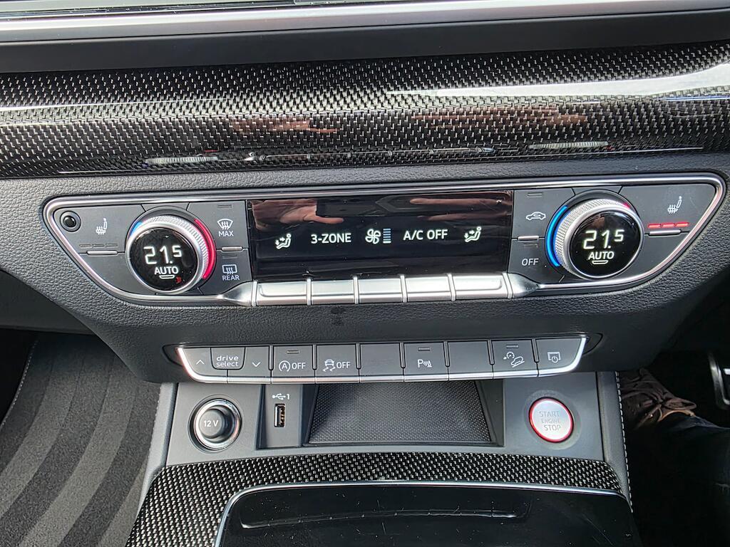 Audi SQ5 - Image 50